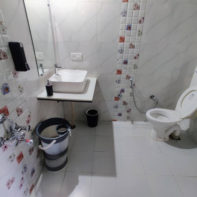 Valley Nest For 6-12 Pax مونت ابو المظهر الخارجي الصورة